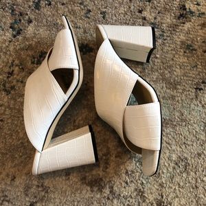 Nine West Women’s Heeled Sandal Size 9